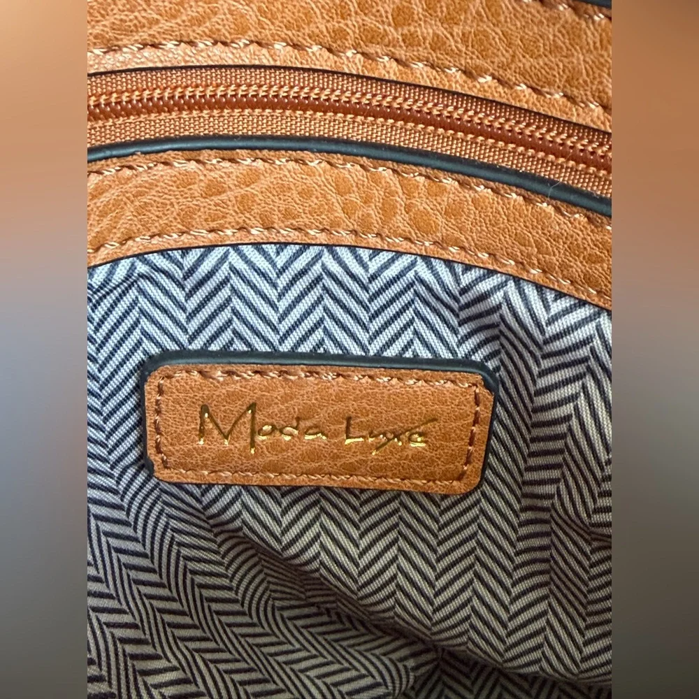 Moda Luxe Henri Tan Vegan Leather Fold Over Expandable Crossbody Bag - Picture 9 of 16